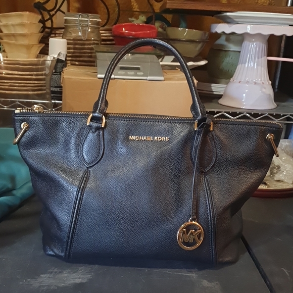 Michael Kors Black Leather Tote with Gold Accents NWOT - Picture 1 of 14